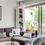 2 People Apartment With Terrace By Weekome